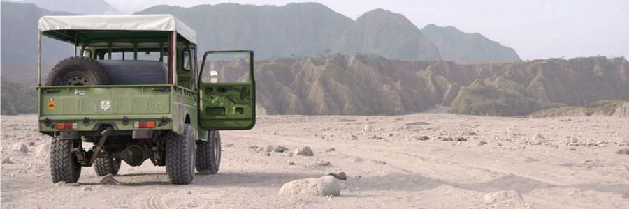 4x4 Jeepney going to mount Pinatubo